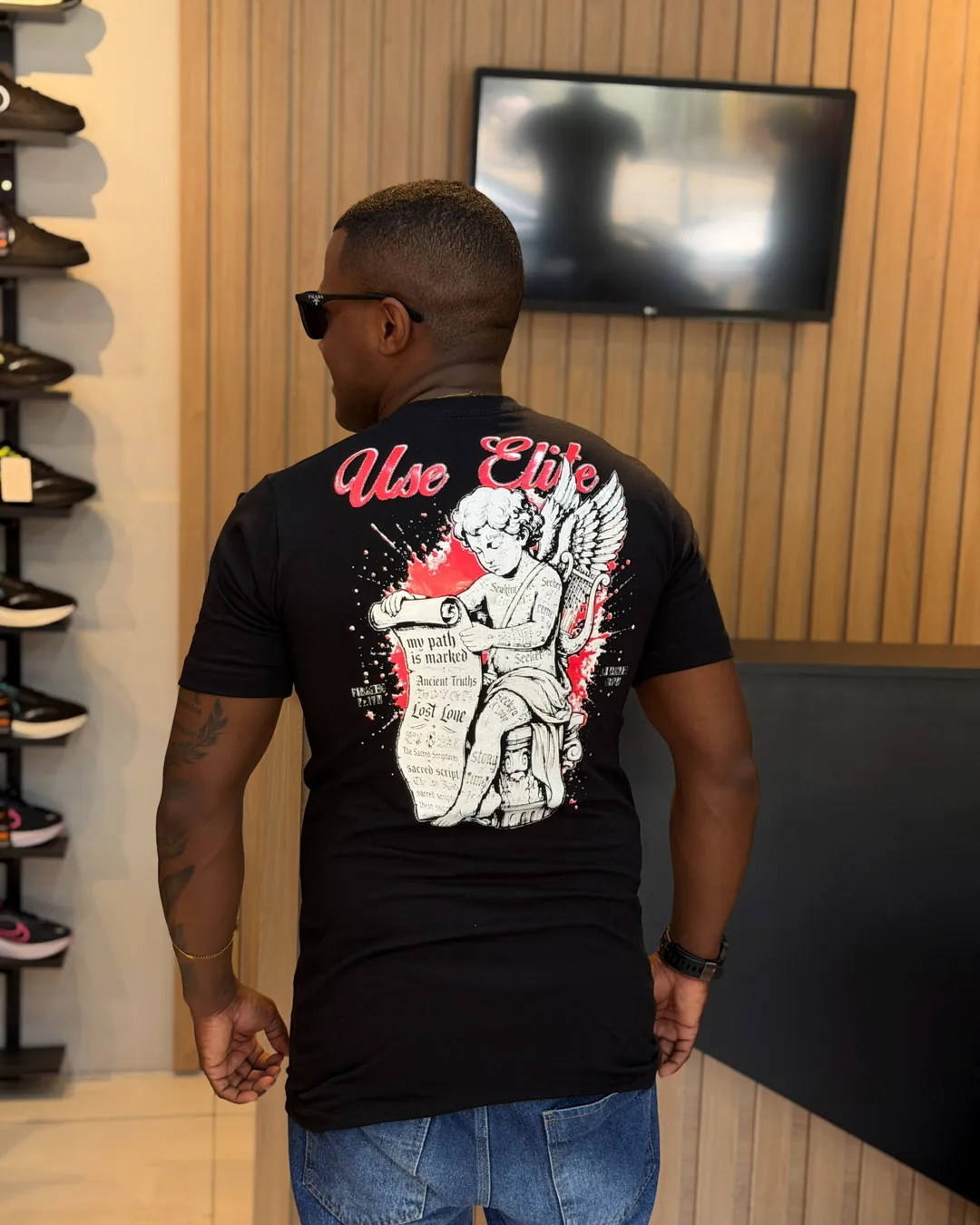 Camiseta Preta Estampa Anjo e Pergaminho Use Elite, foto 3