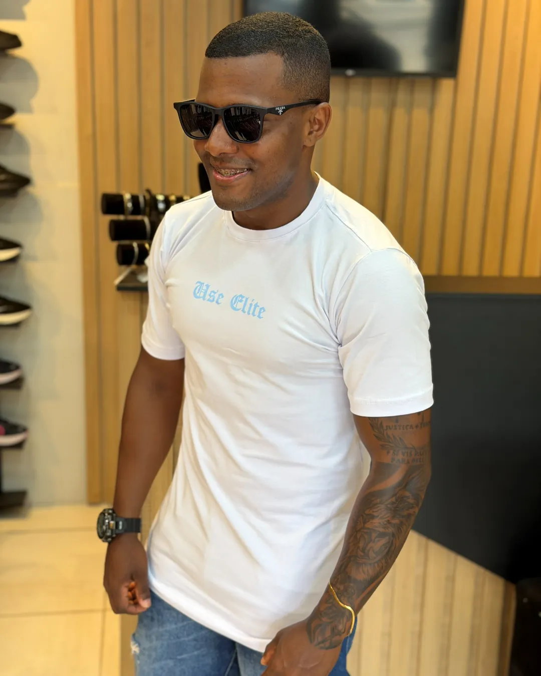 Camiseta Branca Estampa Cartola Use Elite, foto 3