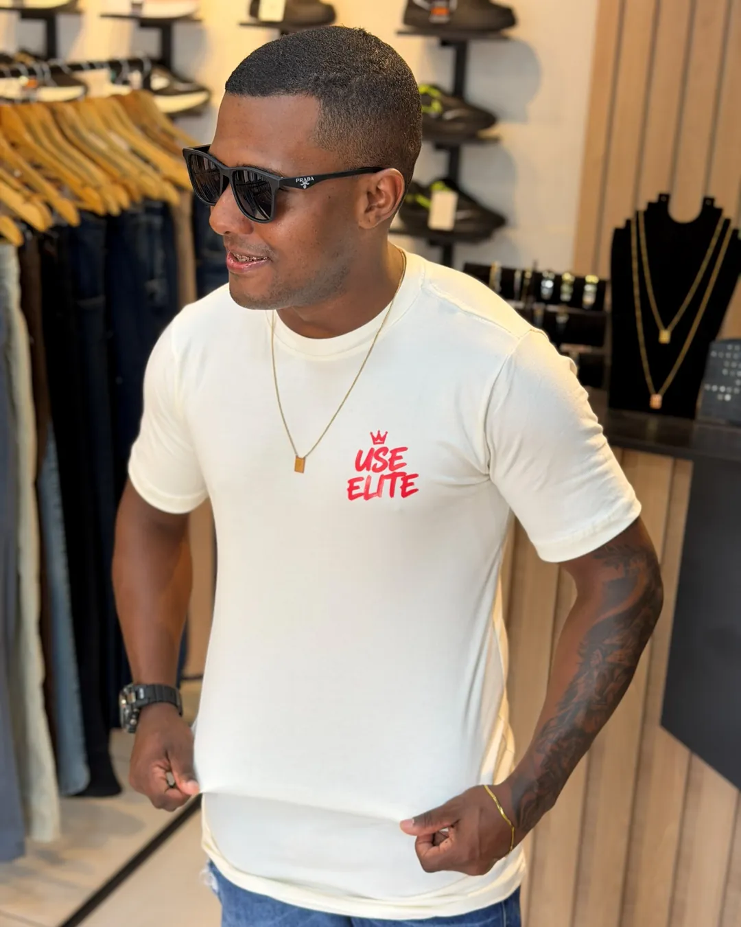 Camiseta Off-white Estampa Eu Nasci pra Vencer Use Elite, foto 3